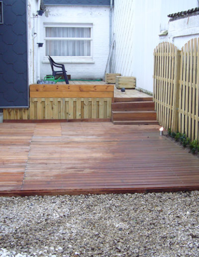 terrasse en bois jardinet